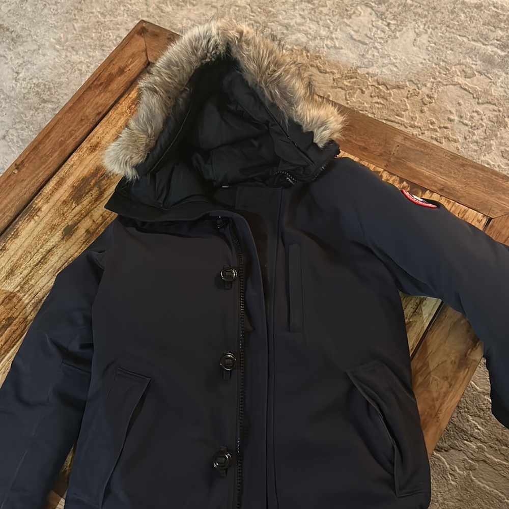 Canada Goose Men's Chateau Parka Fusion Fit Size Large Medium Navy
